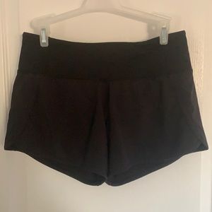 black lululemon run time shorts, size 4